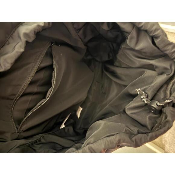 Wilo the Label Black Puffer Drawstring Backpack - Picture 3 of 5